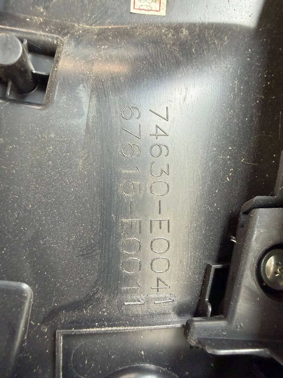 2022 Hino L6 Right Door Grab Handle Assist Handle 74630-E0041 OEM Used