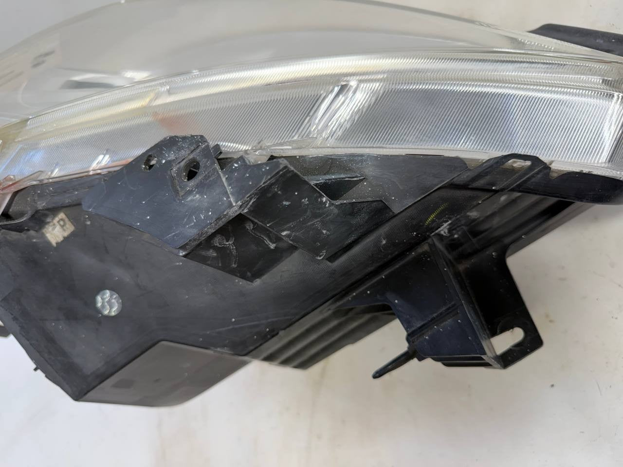 Mazda CX-9 2012 Left Side Headlight Headlamp LH OEM Used