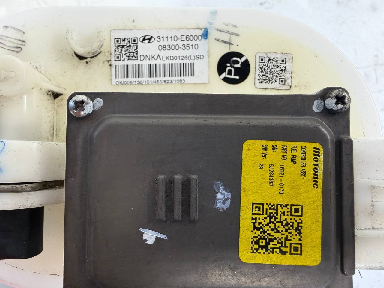 2017 Hyundai Sonata Fuel Pump 31110-E6000 OEM