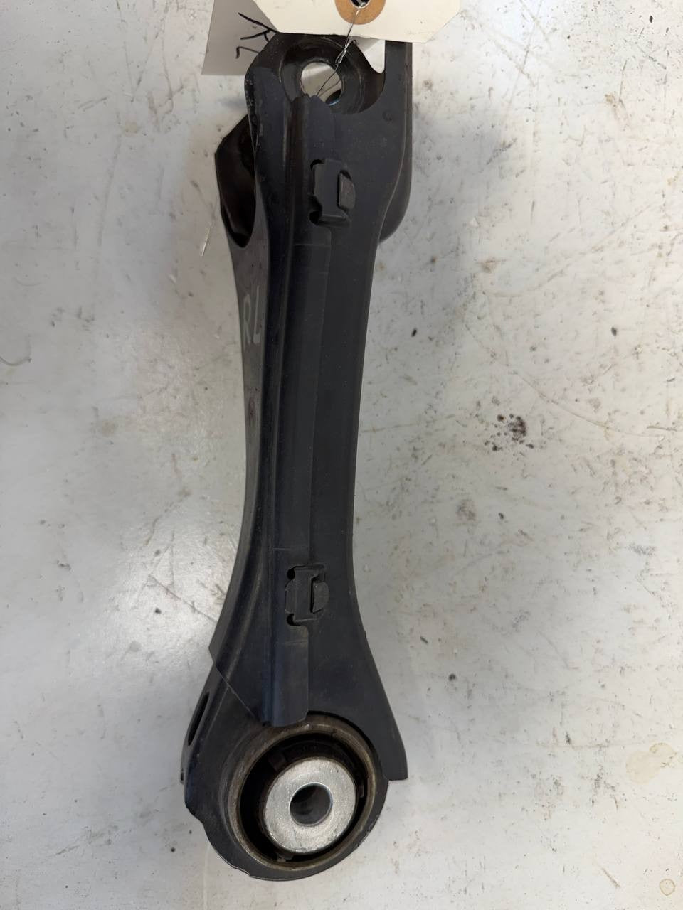 2018 Infiniti Qx30 Lower Rear Driver Lateral Control Arm A2463520788 OEM Used