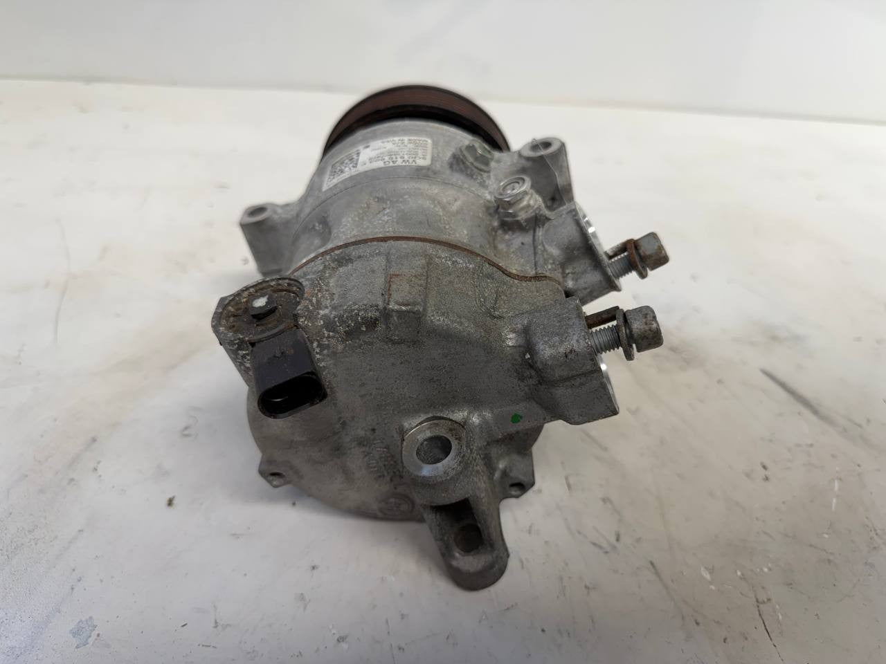 2020 Volkswagen Golf Alltrack A/C Air Conditioning Compressor 5Q0816803F Used
