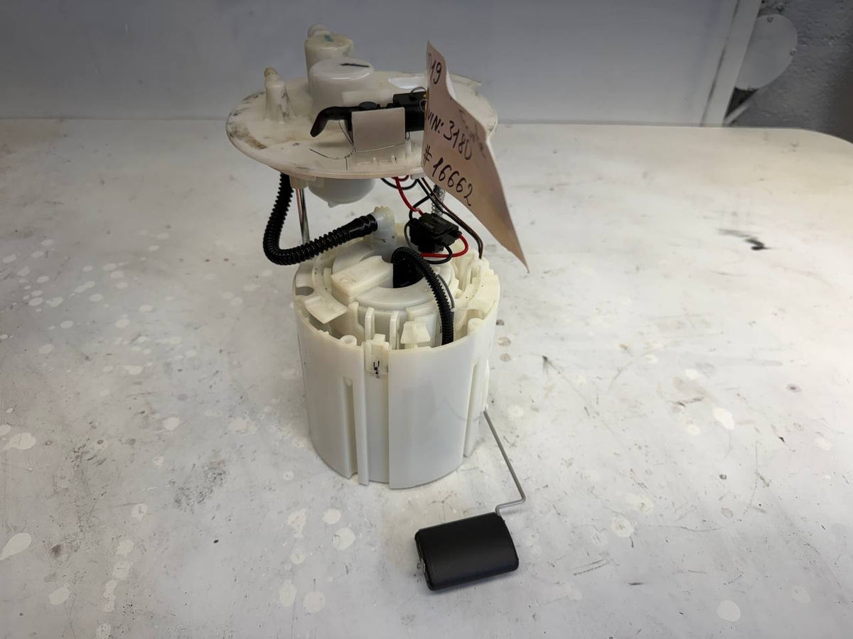 2019 Kia Forte Fuel Pump 31110-M7500 OEM