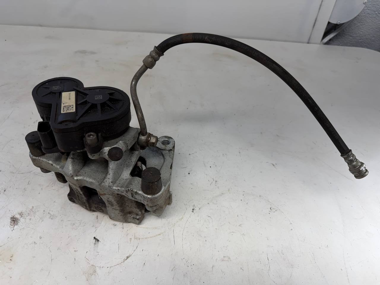2023 Mazda CX-30 AWD Rear Left Brake Caliper w/ Parking Brake Actuator LH Used