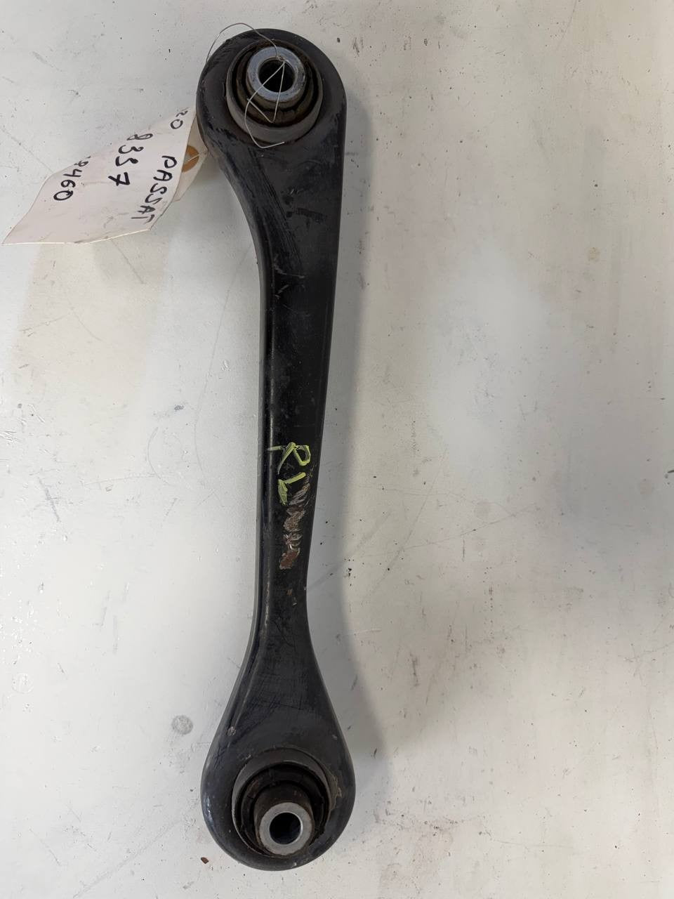 2020 Volkswagen Passat Rear Left Control Arm 7N0501529 OEM Used