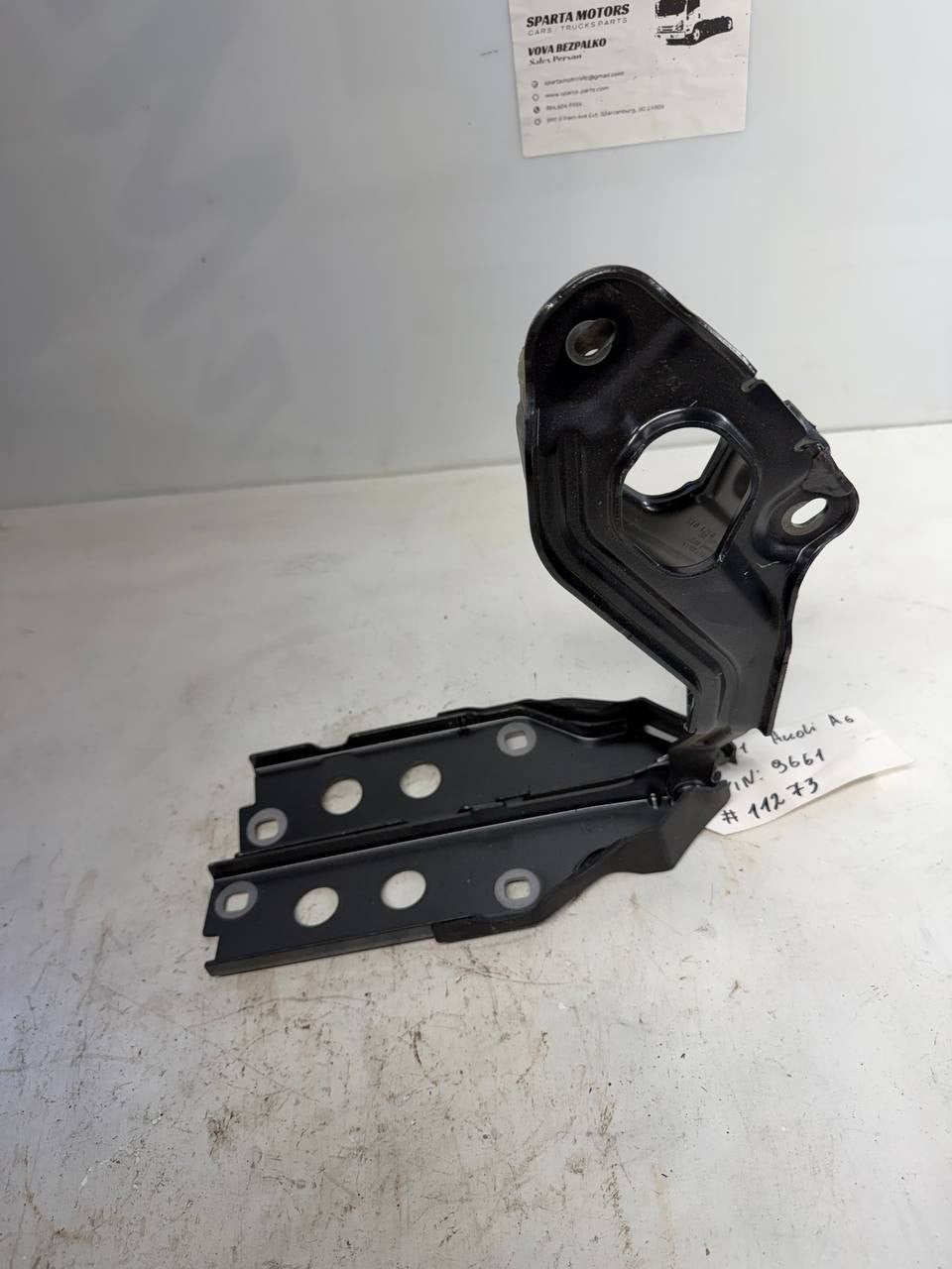 2021 Audi A6 Front Left Hood Hinge 4K0823301 OEM Used