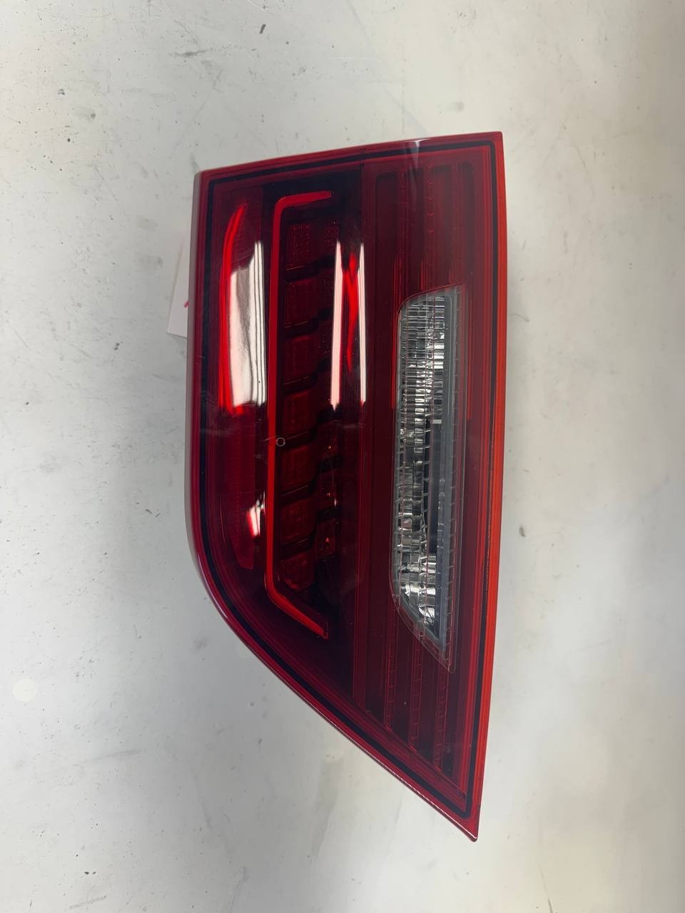 2017 Kia Cadenza Right Rear Tail Light Lamp RR OEM Used
