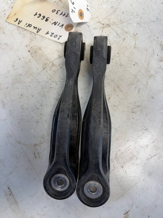 Audi A6 2021 Rear Stabilizer Sway Bar End Link 4K0505465 OEM Used