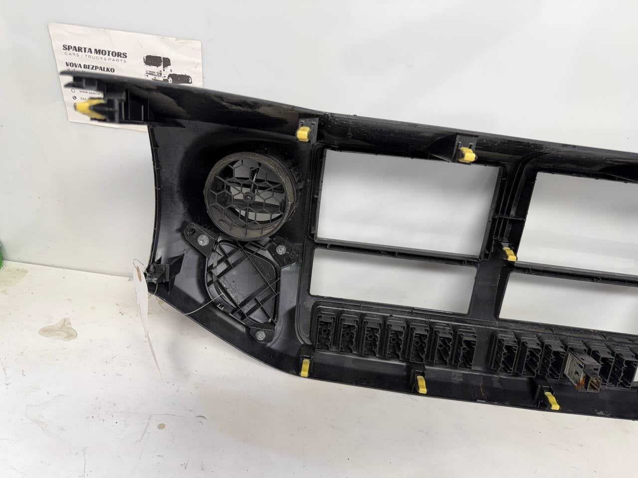 Hino 195 Center Console Dashboard Trim Assembly OEM Used
