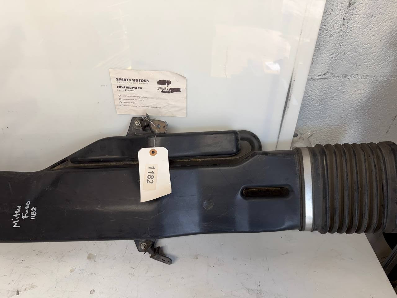 Mitsubishi Fuso Air Intake Pipe Air Cleaner Intake Duct OEM Used