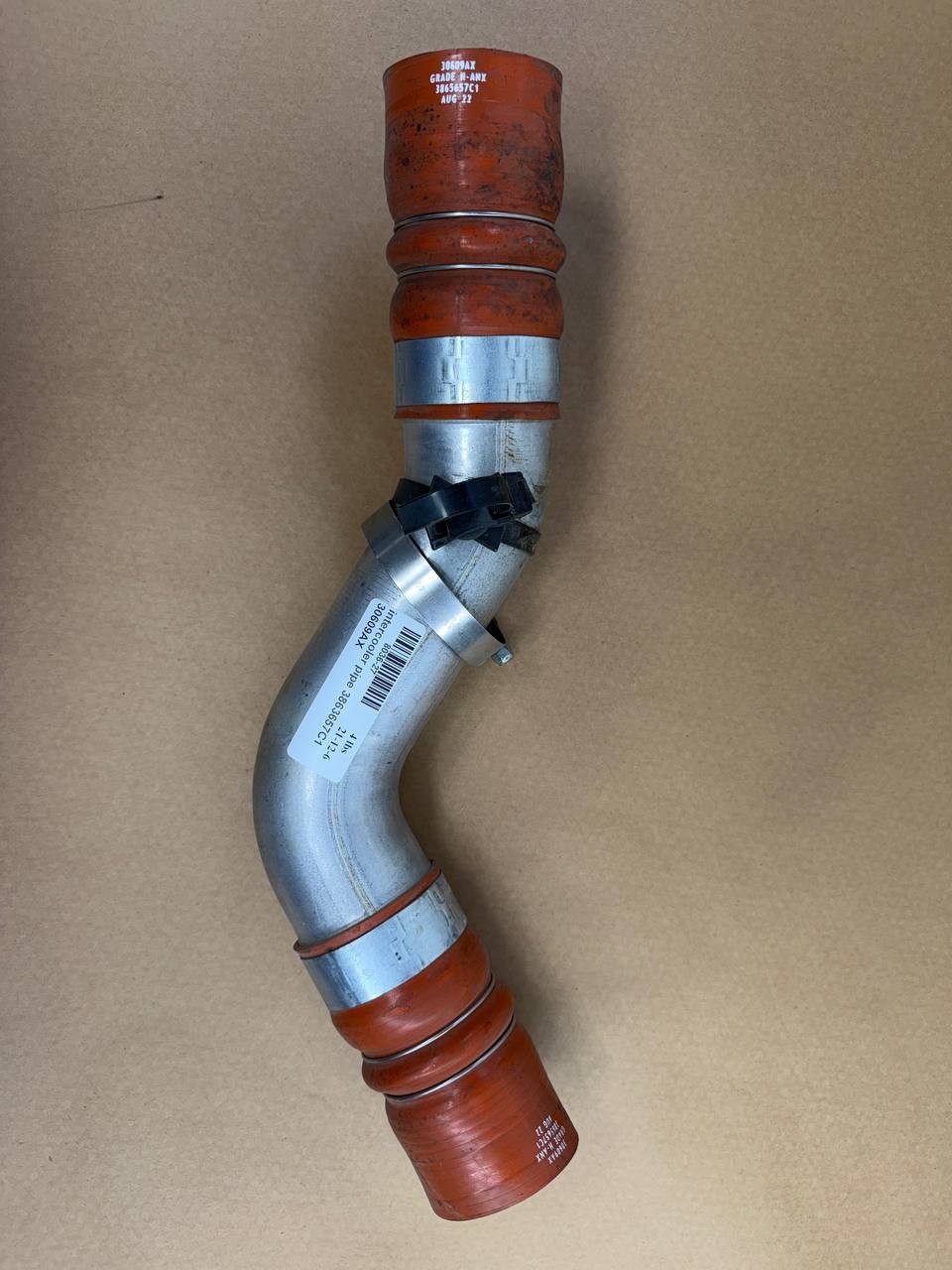 International Intercooler Pipe 3863657C1 30609AX OEM