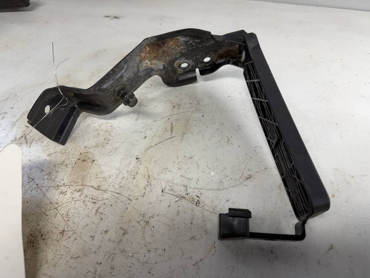 Isuzu NPR Accelerator Gas Pedal Assembly OEM Used
