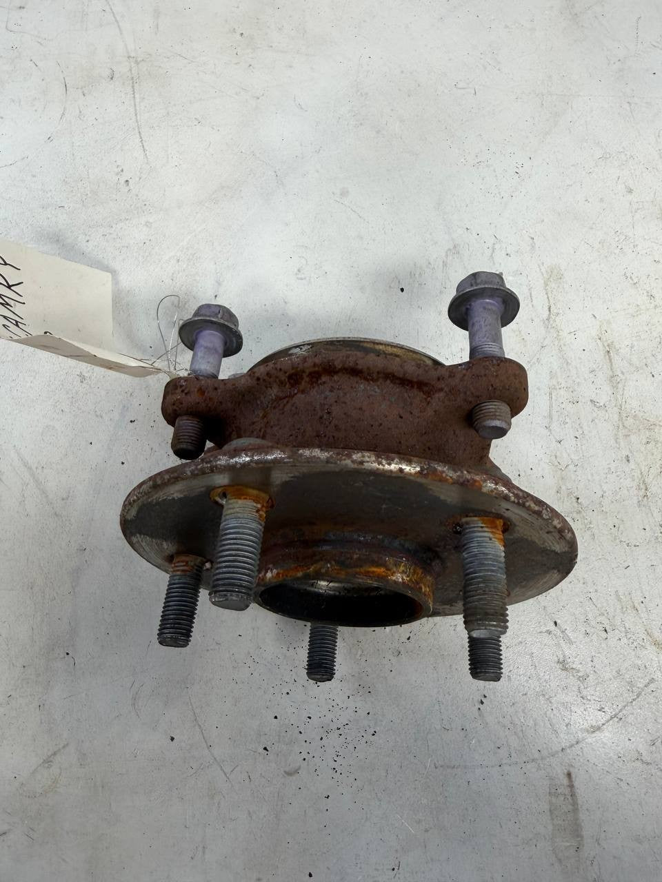 2019 Toyota Camry Front Wheel Hub Assembly OEM Used