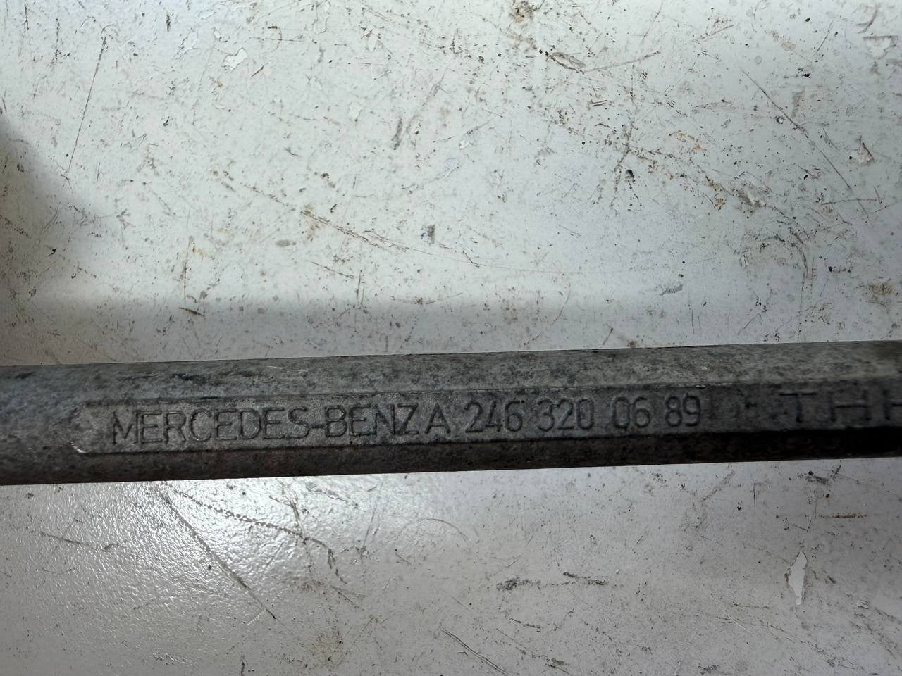 2018 Infiniti qx30 Stabilizer Sway Bar Link A2463200689 OEM Used