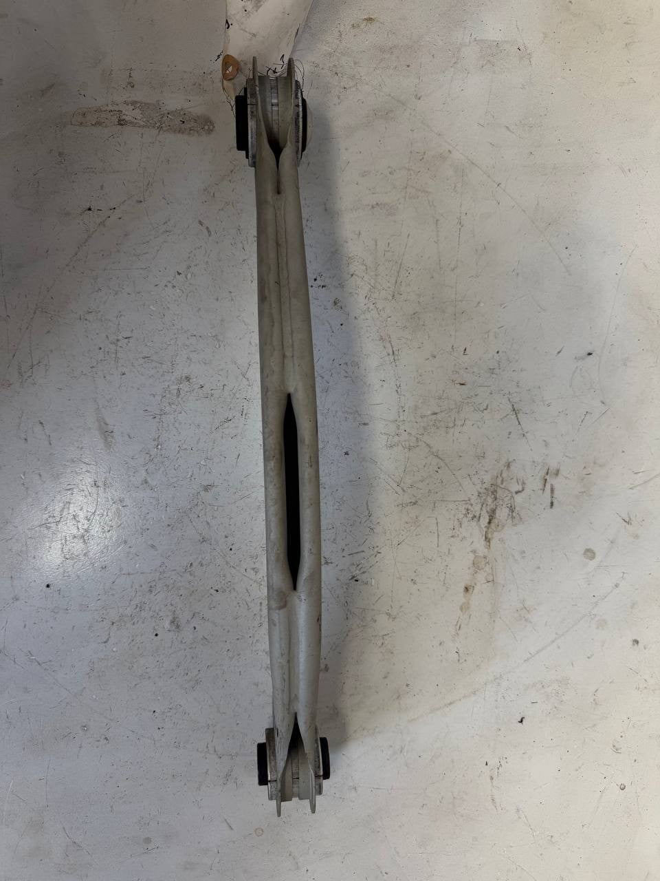 2021 Audi A6 Rear Right Control Arm 4N0505398A OEM Used