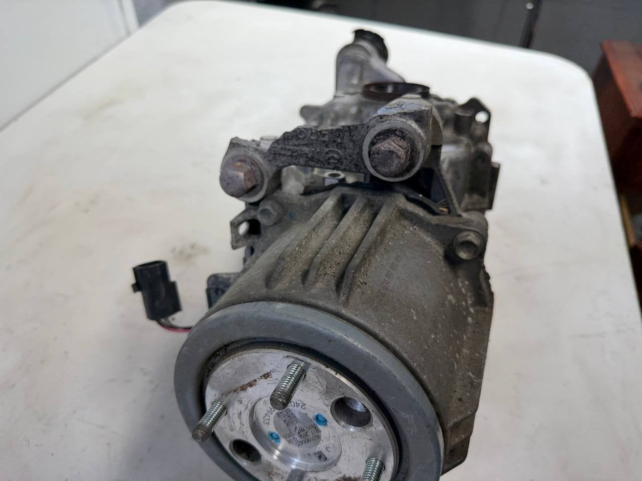 Mazda CX-30 2023 Rear Differential Carrier Assembly AWD N404-06-1340 OEM Used