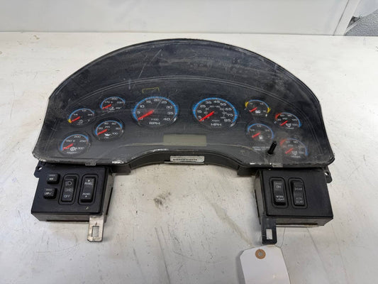 International Instrument Cluster Dash Gauge Assembly 3868370C98 OEM Used