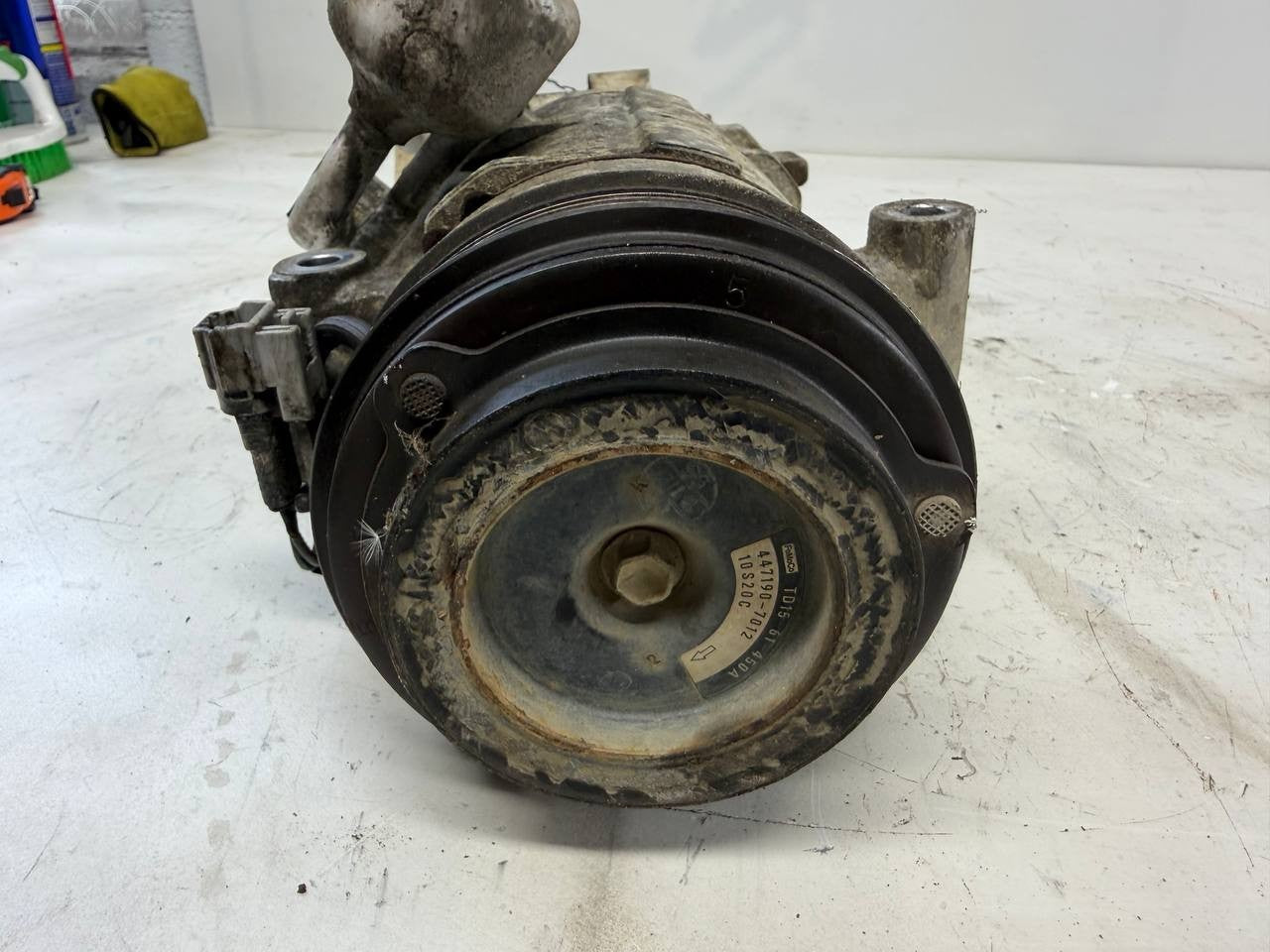 2009 Mazda cx9 A/C Air Conditioning Compressor HFC134A OEM Used