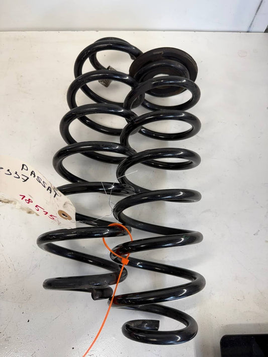 2020 Volkswagen Passat Suspension Coil Springs Pair 561511115 OEM Used