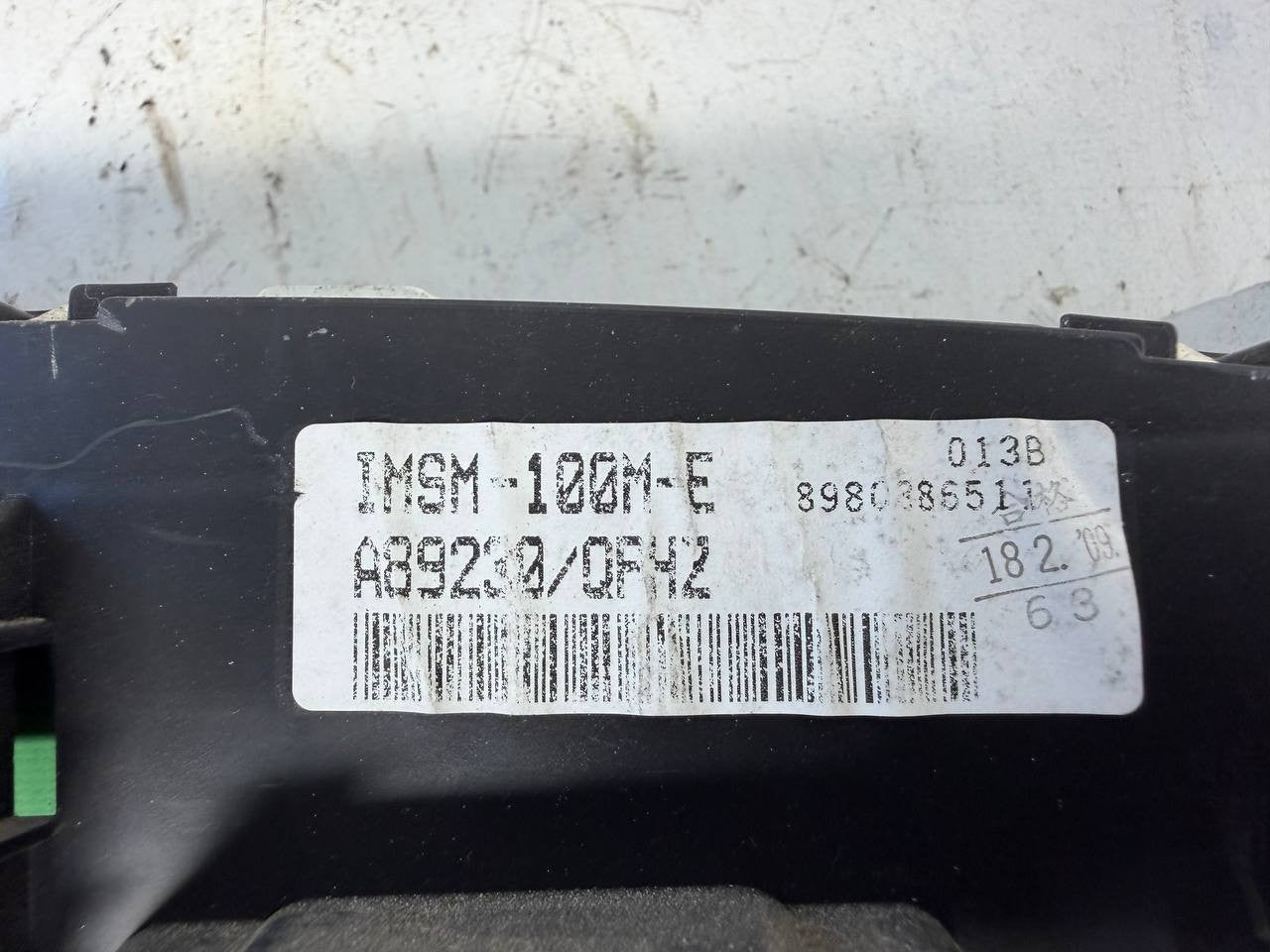 Isuzu NPR Instrument Cluster Speedometer Gauge Cluster OEM Used