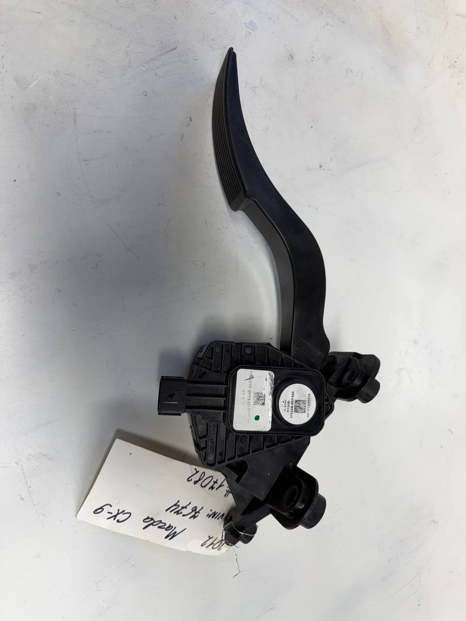 Mazda CX-9 2012 Accelerator Gas Pedal Assembly 693162A OEM Used