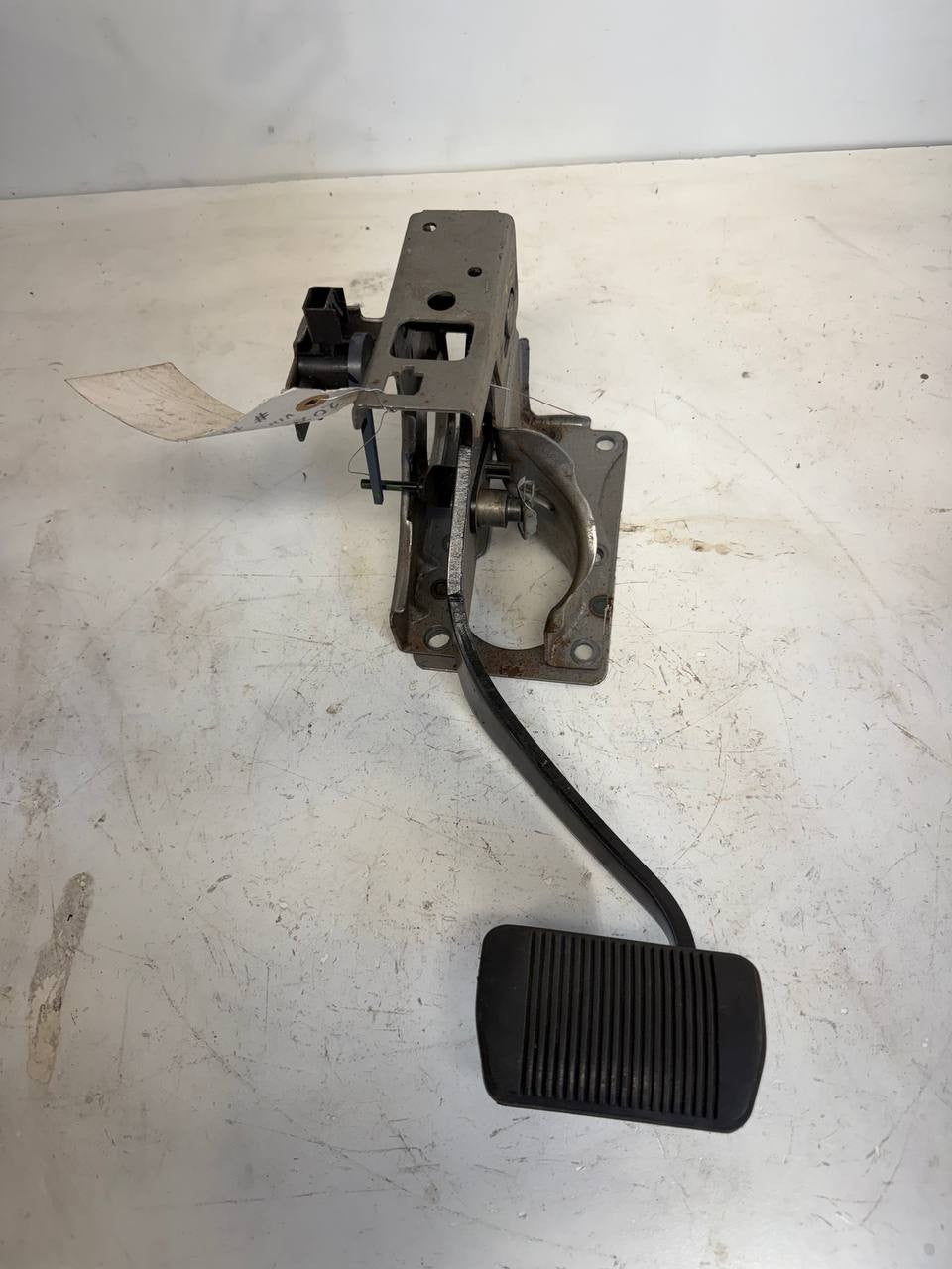 2020 Dodge Journey Brake Pedal Assembly OEM Used
