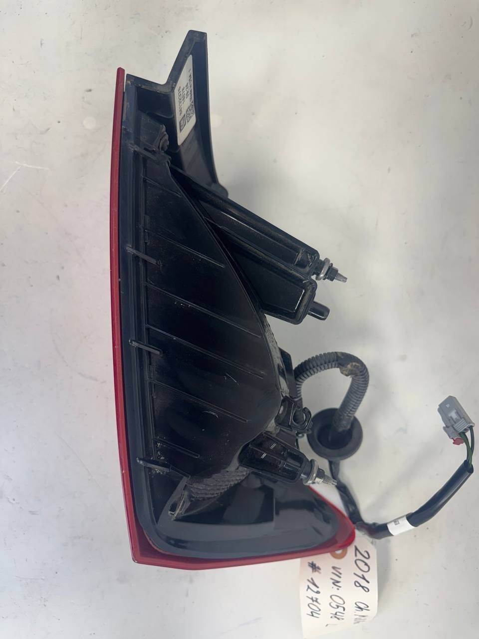 2018 Chevrolet Malibu Rear Left Tail Light Lamp 84132376 OEM Used