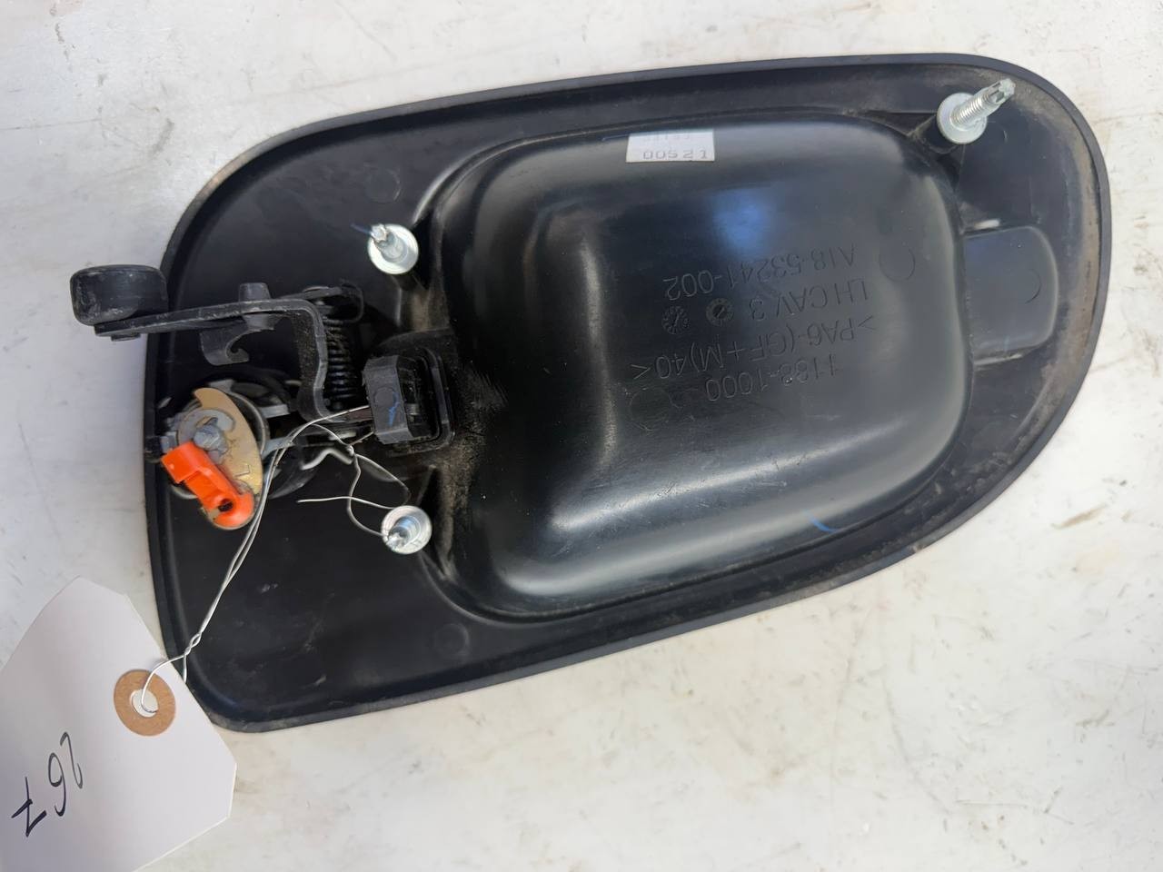 Freightliner Cascadia Left Driver Side Exterior Door Handle Assembly Used