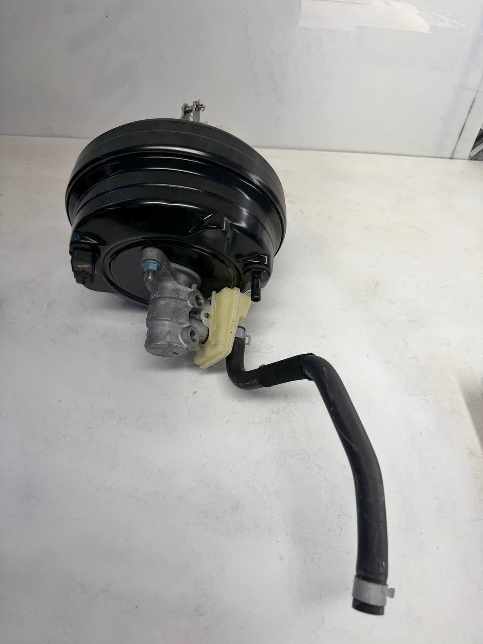 2017 Nissan Murano Brake Booster Vacuum Servo OEM Used