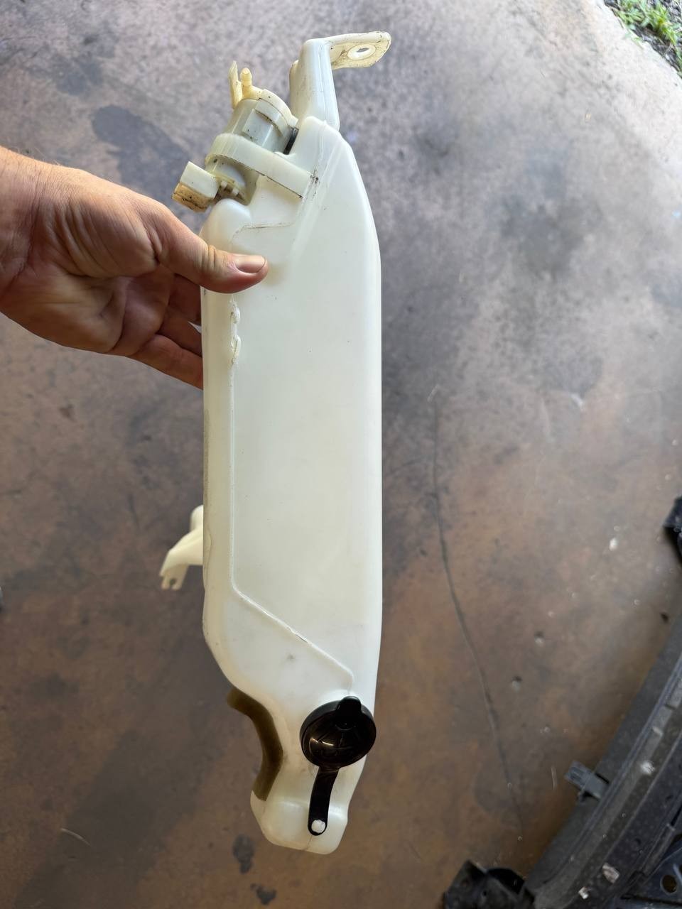 Isuzu NPR Windshield Washer Reservoir Tank OEM Used