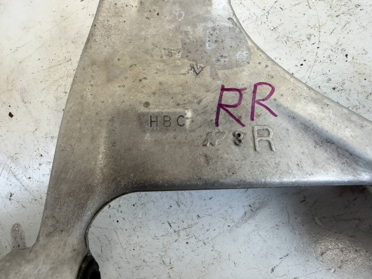 2017 Nissan Murano Rear Right Control Arm 555015AA0B OEM Used