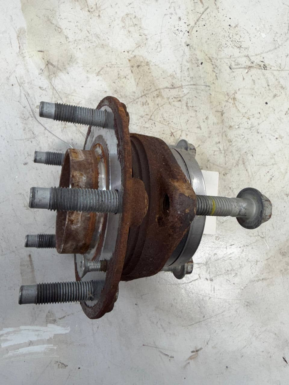 2018 Chevrolet Malibu Rear Wheel Hub Bearing Assembly OEM 2410400000000N Used