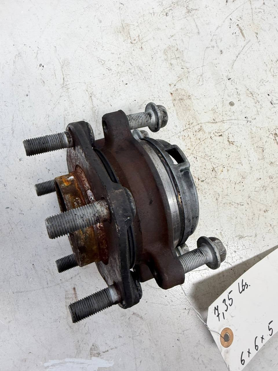 2017 Nissan Murano Front Right Wheel Hub Assembly OEM Used