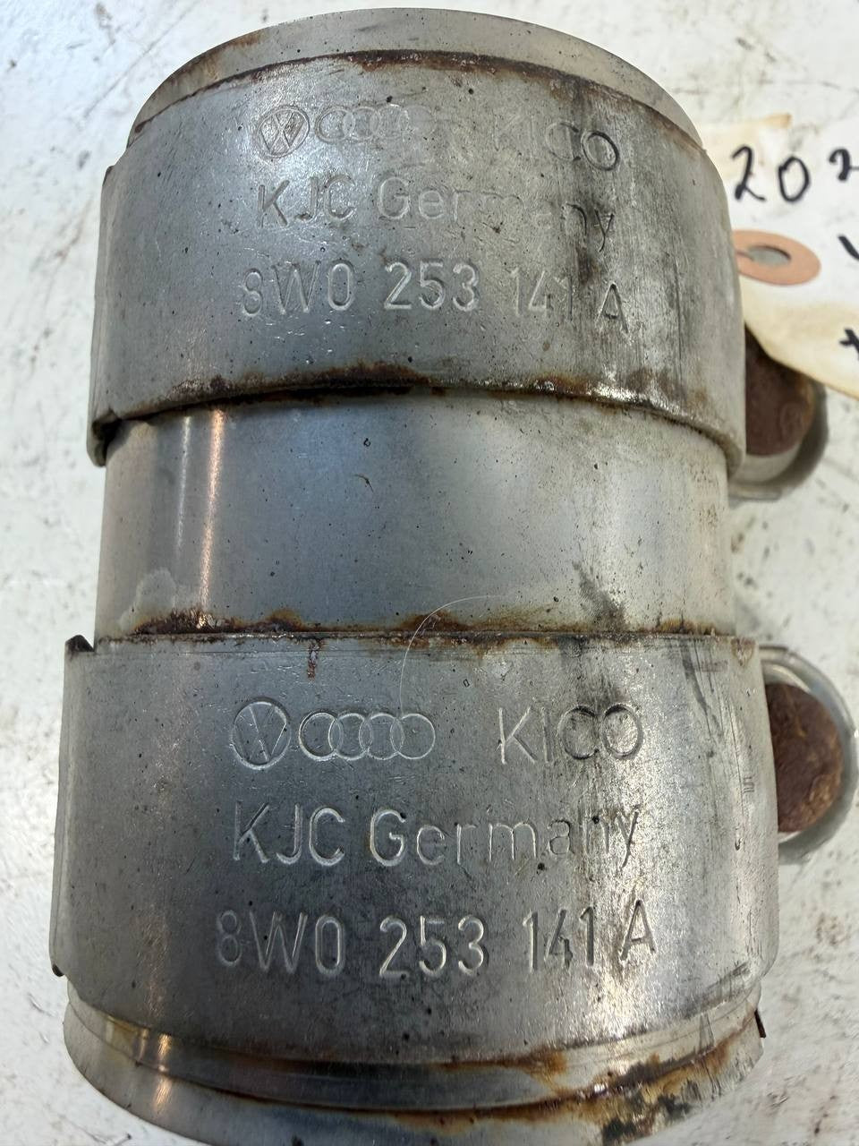 2019-2024 Audi A6 Exhaust Pipe Sleeve Clamp Connector OEM 8W0253141A Used