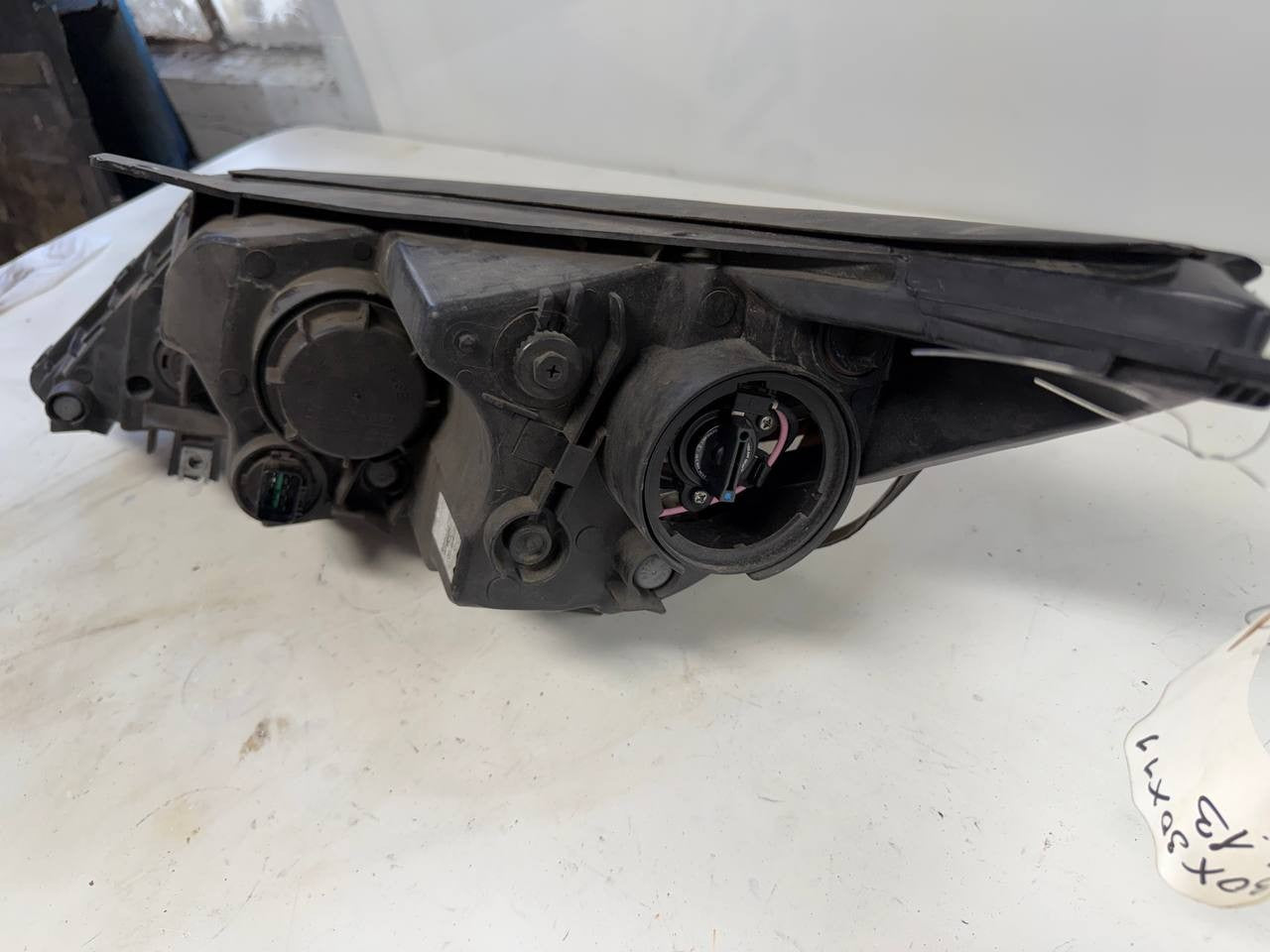 Kia Sportage 2015 Right Side Headlight Headlamp RH OEM Halogen/Xenon Used