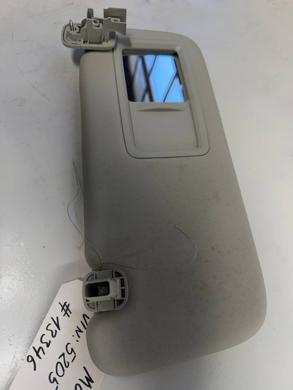 2023 Mazda cx-30 Passenger Right Sun Visor RH OEM Used