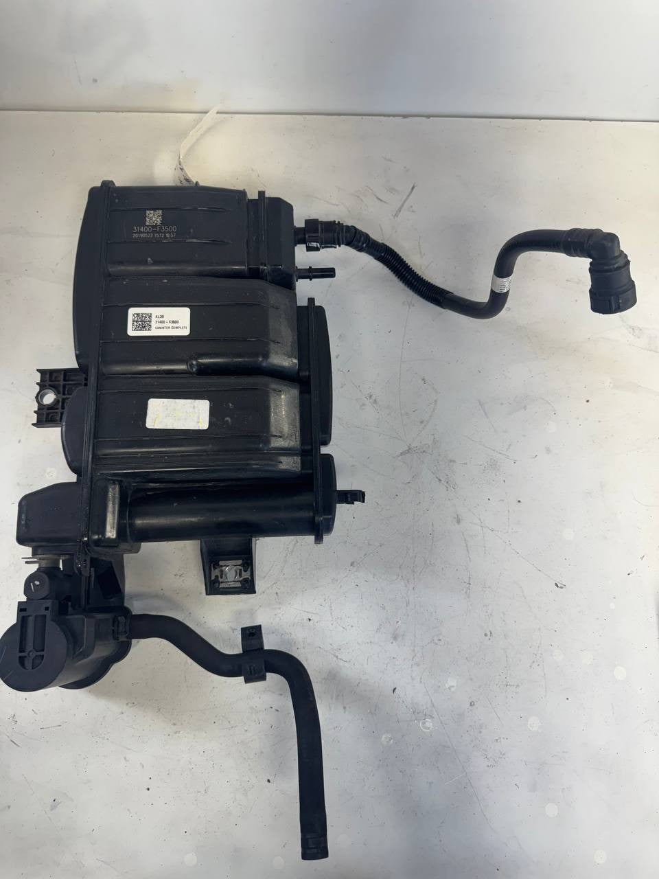 2019 KIA FORTE Charcoal Canister EVAP Vapor Canister 31400 - F3500 OEM Used
