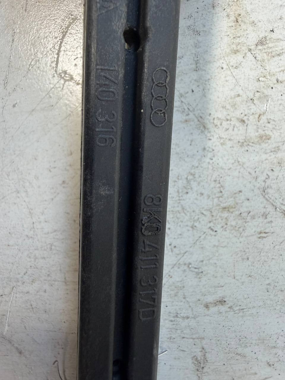 Audi A6 2021 Front Stabilizer Sway Bar End Link 8K0-411-317D OEM Used