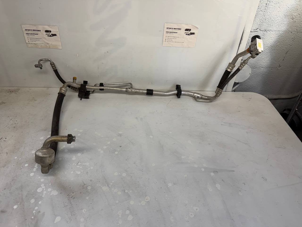 2015 Kia Cadenza A/C Lines & Expansion Valve F108-CK8AD-02 OEM Used