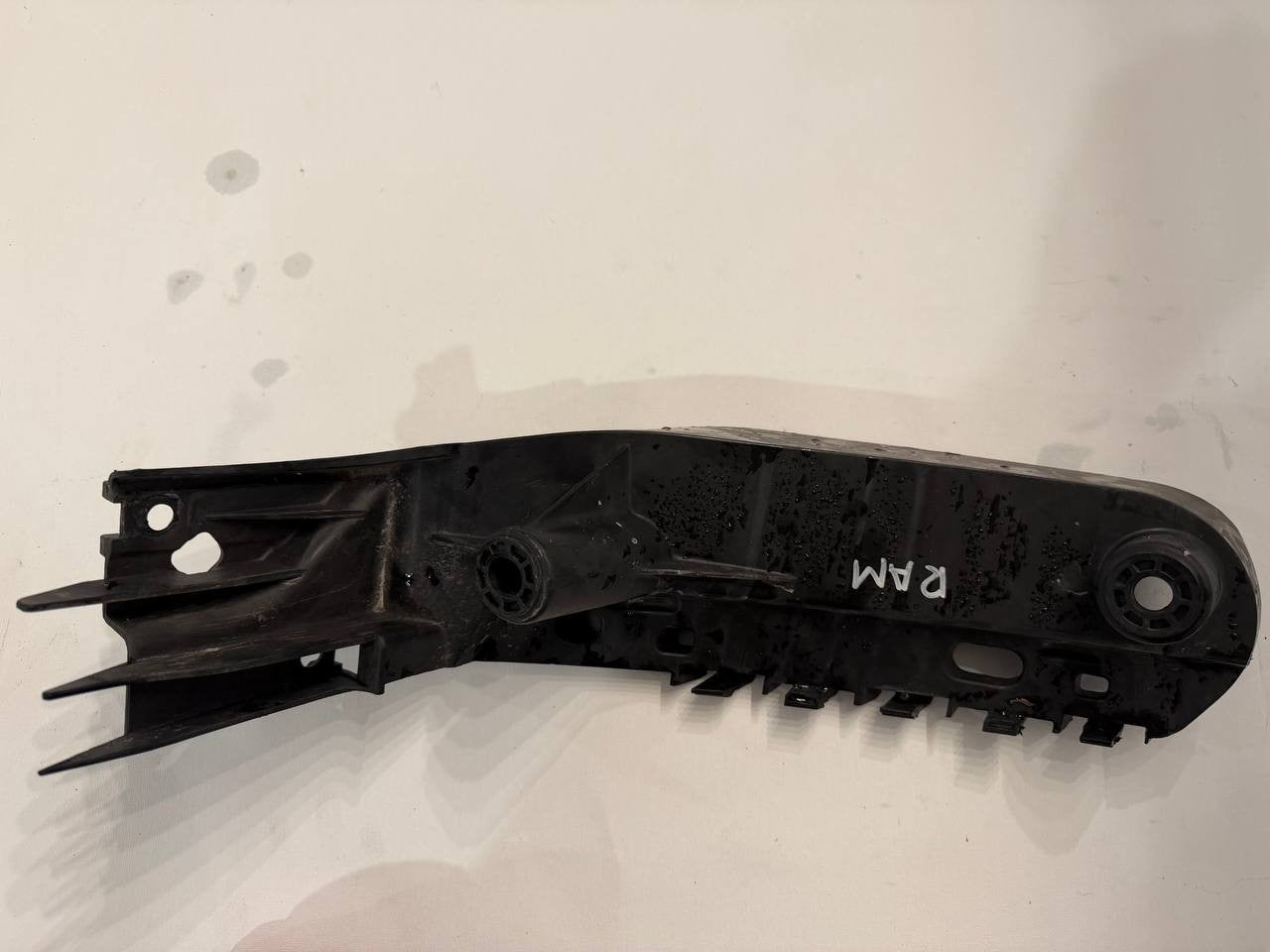 Dodge Durango 2013-2018 Front Bumper Bracket / Bumper Side Support) OEM Used