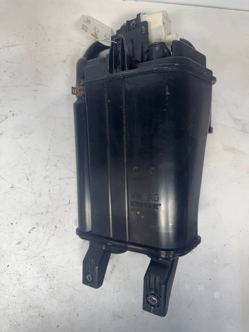 2020 Volkswagen Passat EVAP Charcoal Canister Vapor Canister 561201801G OEM Used