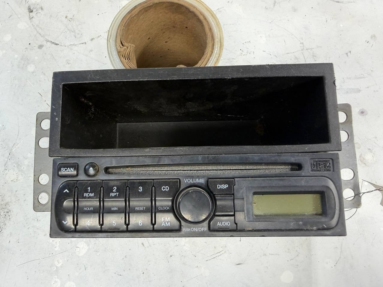 2008-2018 Isuzu Clarion AM/FM CD Player Radio Head Unit Assembly 8-98170-708-0
