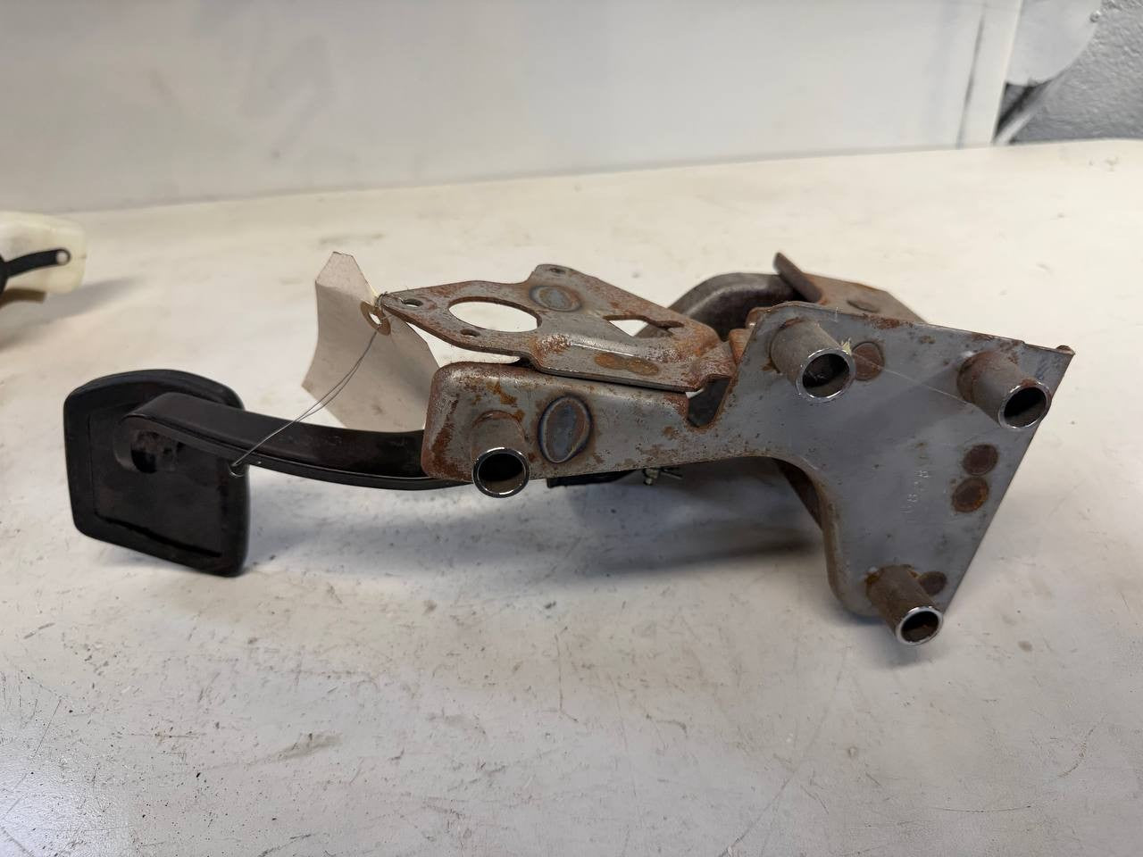 2017 Nissan Sentra Brake Pedal Assembly OEM Used