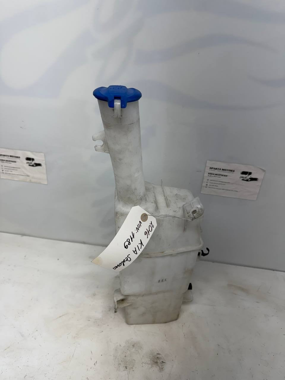 Kia Sedona 2016 Windshield Washer Fluid Reservoir Tank 98610A9000 OEM Used