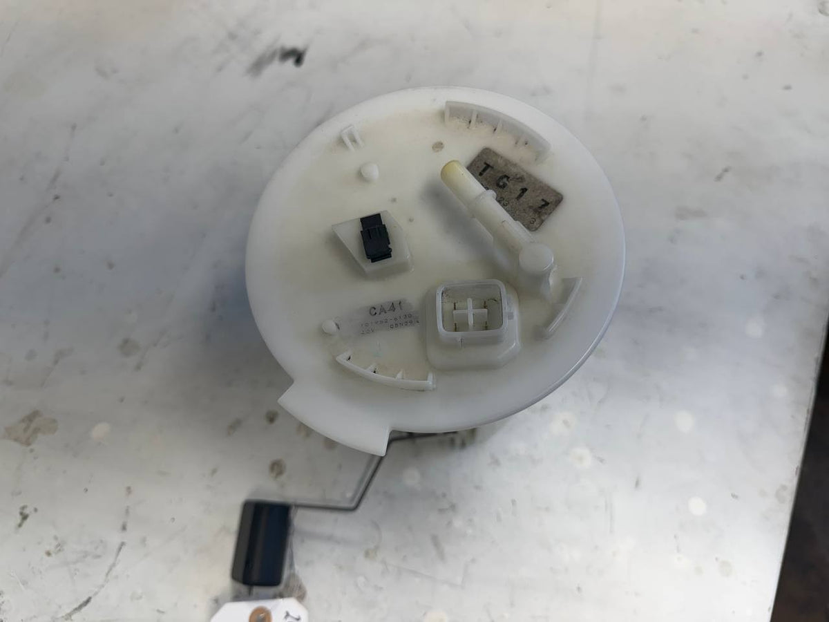2012 Mazda CX-9 Fuel Pump 101962-6130 OEM