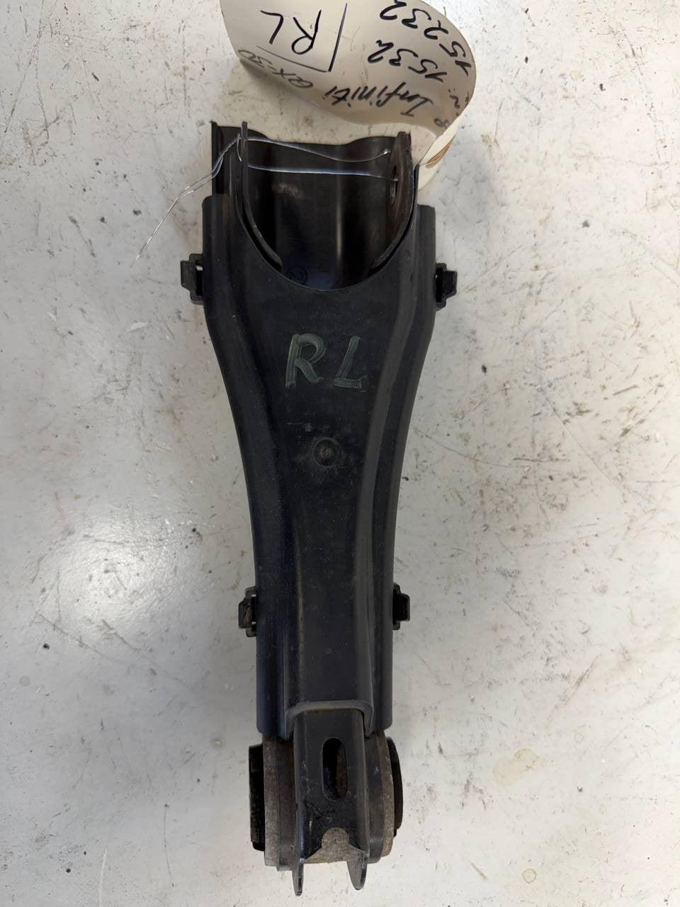 2018 Infiniti Qx30 Lower Rear Driver Lateral Control Arm A2463520788 OEM Used