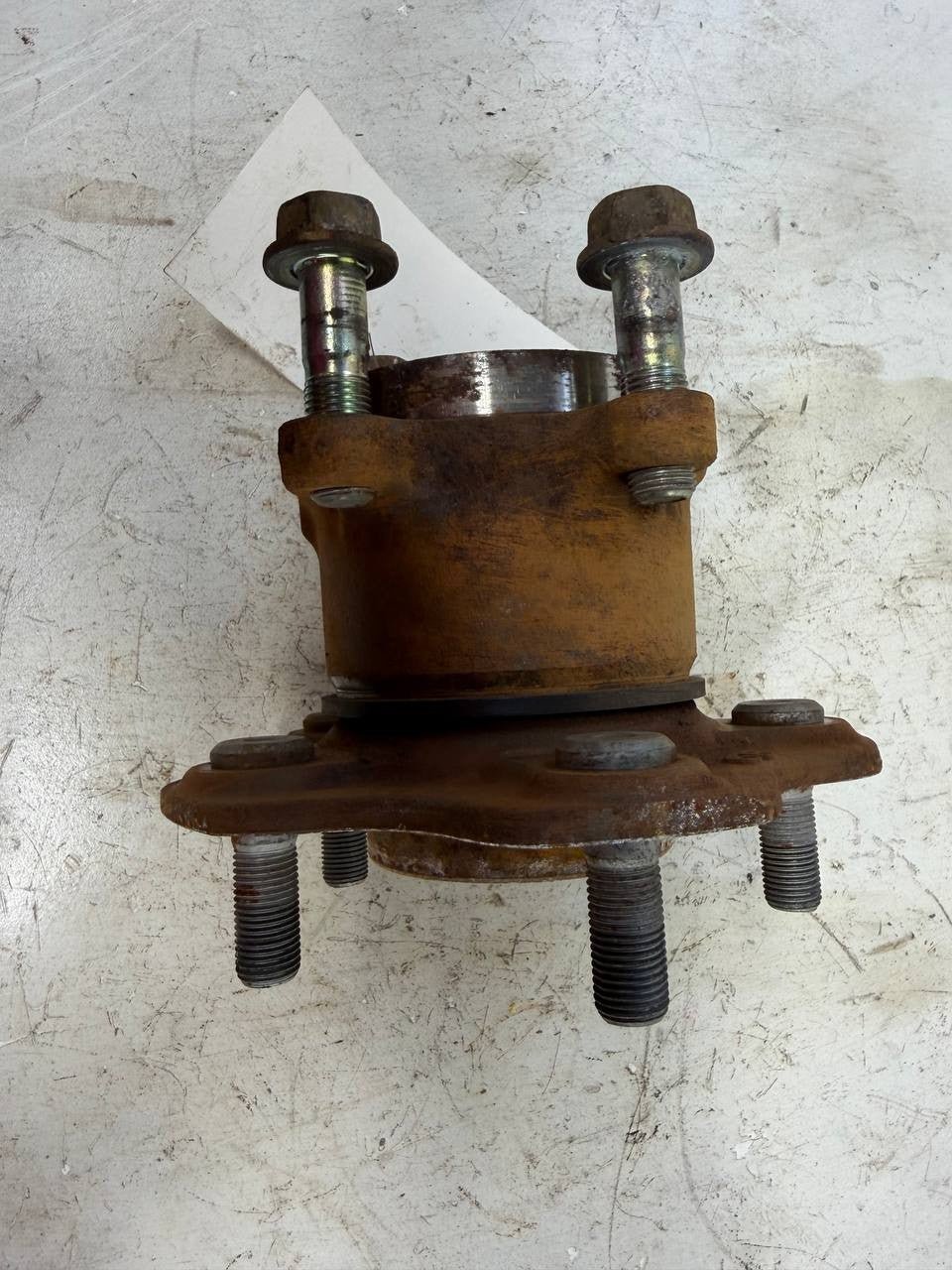 2019 Nissan Roque Rear Right Wheel Hub Bearing Assembly OEM Used