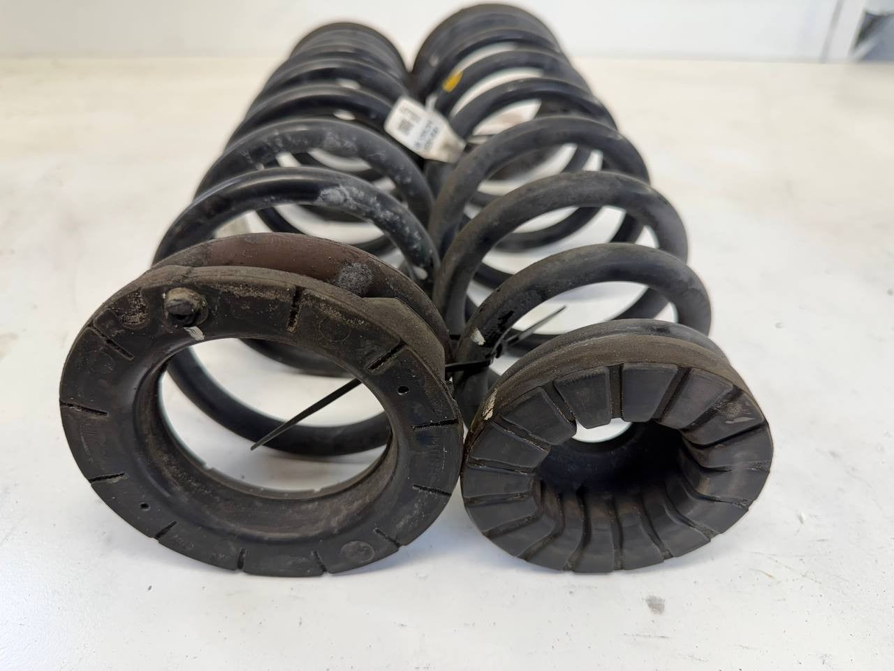 2017 Hyundai Sonata Suspension Coil Springs Pair 55350E6004 OEM Used