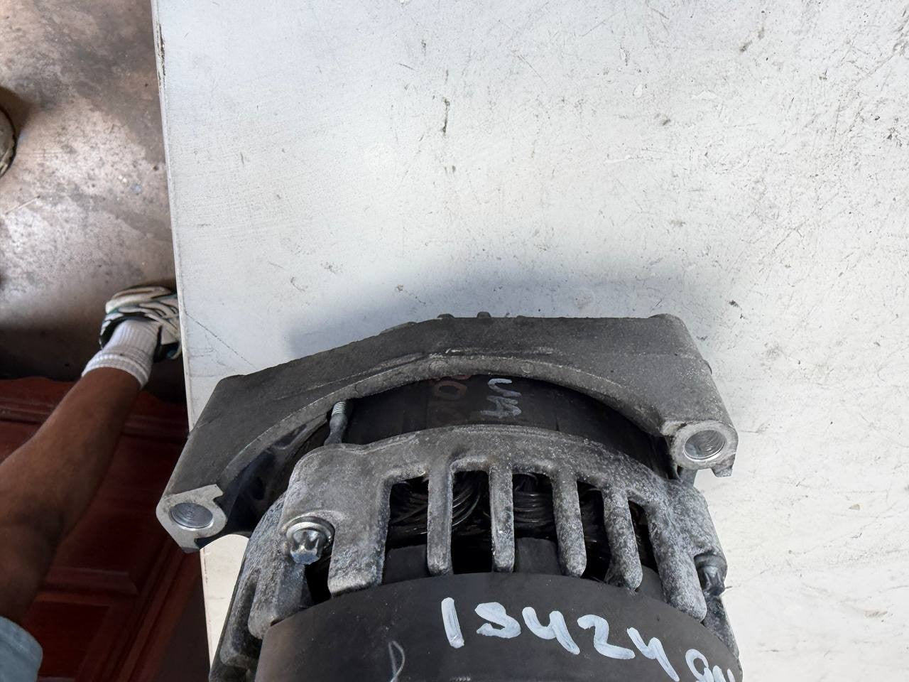 Isuzu NPR 6.0L Gas Alternator Generator OEM Used