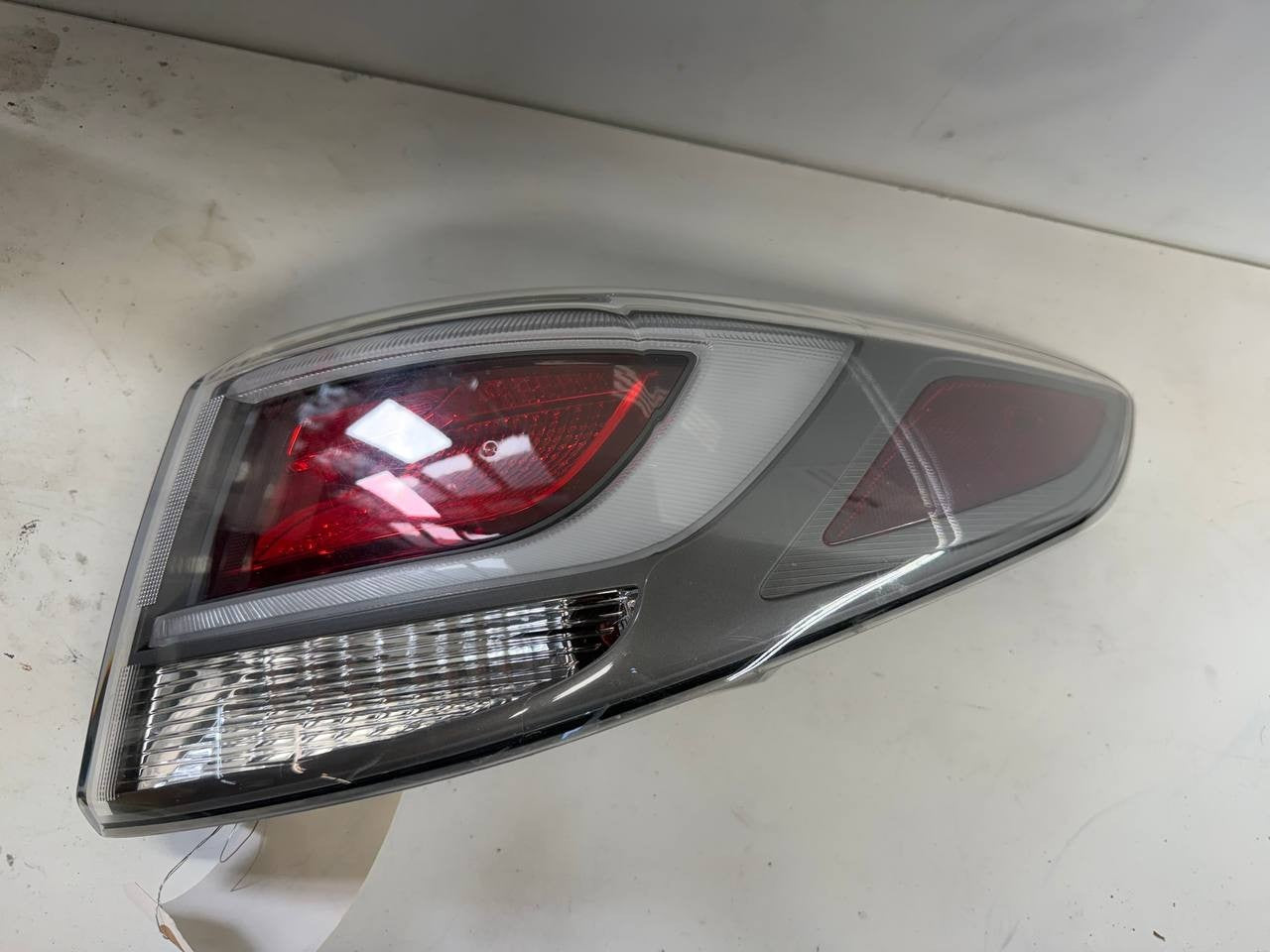 2017 Hyundai Sonata Right Rear Tail Light Lamp RR OEM Used