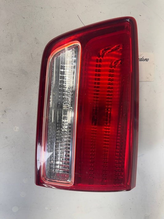 2015 Kia Sedona Right Rear Tail Light Lamp 92406A9010 OEM Used